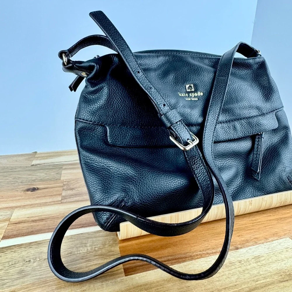 Kate Spade New York Black Leather Shoulder Bag‎ Satchel Gold Hardware
